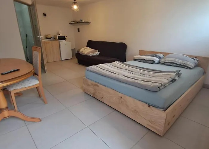 مزرعة للإقامة Podlesie غورليتسي